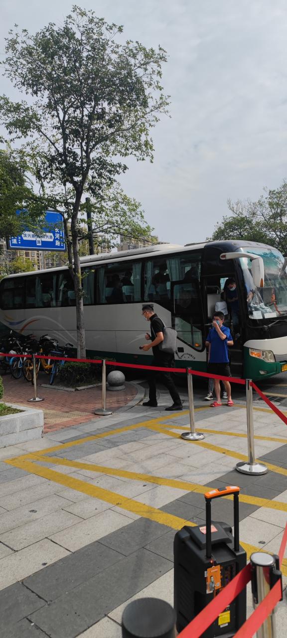 杭州大巴车出租,承接各种会议团队活动接送 厂班通勤.